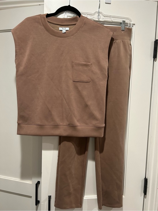 FLX Other - FLX Women's Sleeveless Sweatshirt and Jogger Set - Taupe NWOT